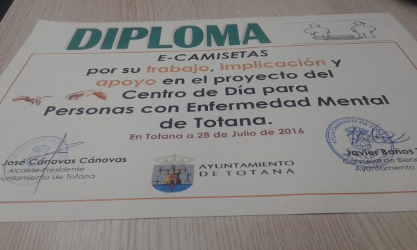 Ecamisetas colabora con el centro de personas con enfermedad mental de Totana